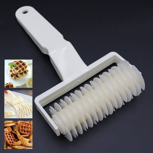 Pizza Bread Pastry Crust Roller Cutter - Yorkn Inc✅