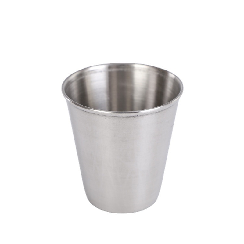 4 Shot Glasses With A Leather Case