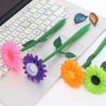 Plastic Flower Pen view 3